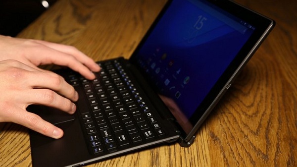 sony-xperia-z4-tablet-keyboard