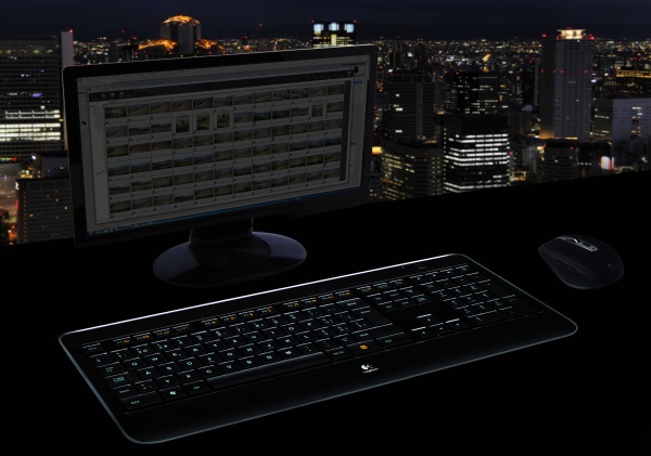 Logitech_Wireless_Illuminated_Keyboard_K800_10