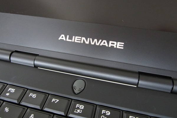 Dell Alienware 13 03