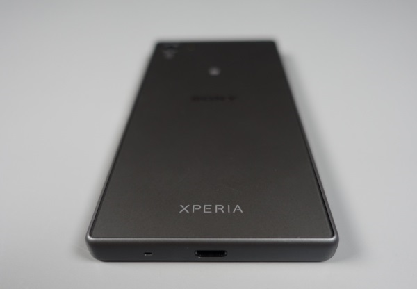 Sony Xperia Z5 Compact 10