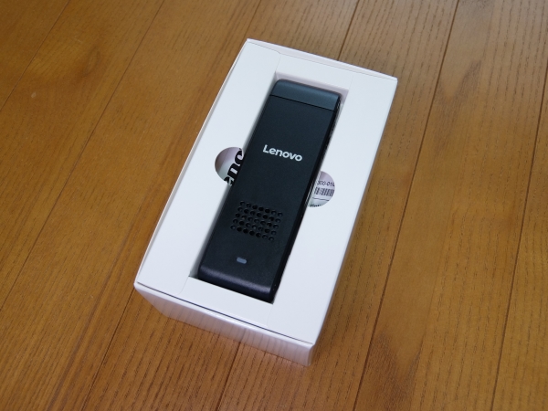 Lenovo Ideacentre Stick 300 04