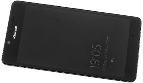 Microsoft Lumia 950 02